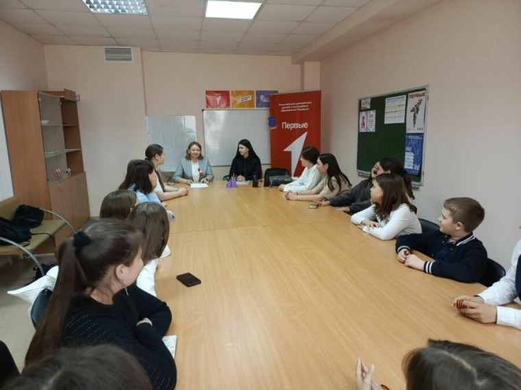 Создание Патриотического Зала «Растим гражданина, воспитываем патриота: вызовы третьего тысячелетия.